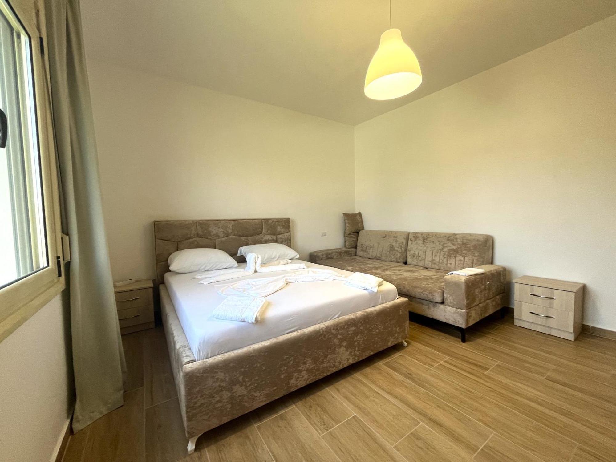 Vila 4 Stinet Vlore Luaran gambar